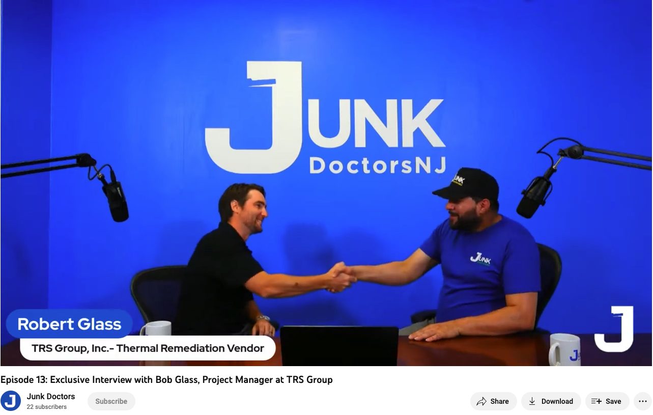 Robert Glass, Project Manager bij TRS, wordt geïnterviewd door Chris Rose, General Manager bij Junk Doctors NJ, voor de podcastserie Entrepreneurs and Business Owners of New Jersey.